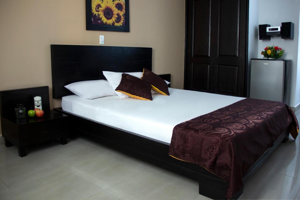 Hotel Plazuela San Ignacio Medellin Ngoại thất bức ảnh