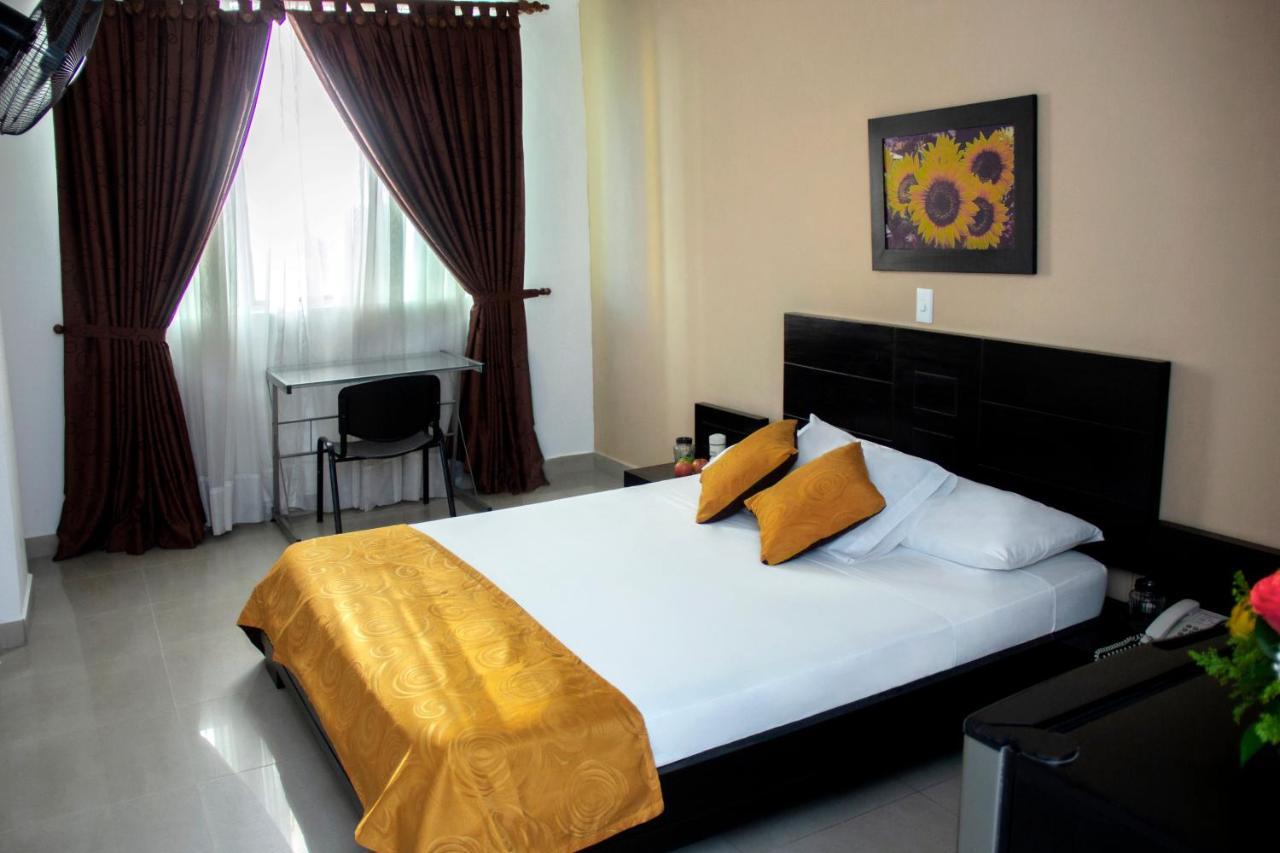 Hotel Plazuela San Ignacio Medellin Ngoại thất bức ảnh